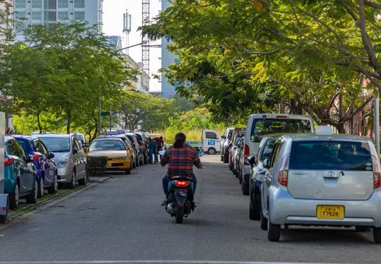 ހުޅުމާލޭ މަގެއް -- އިޖްތިމާޢީ މައްސަލަތައް ދަނީ އިތުރުވަމުން