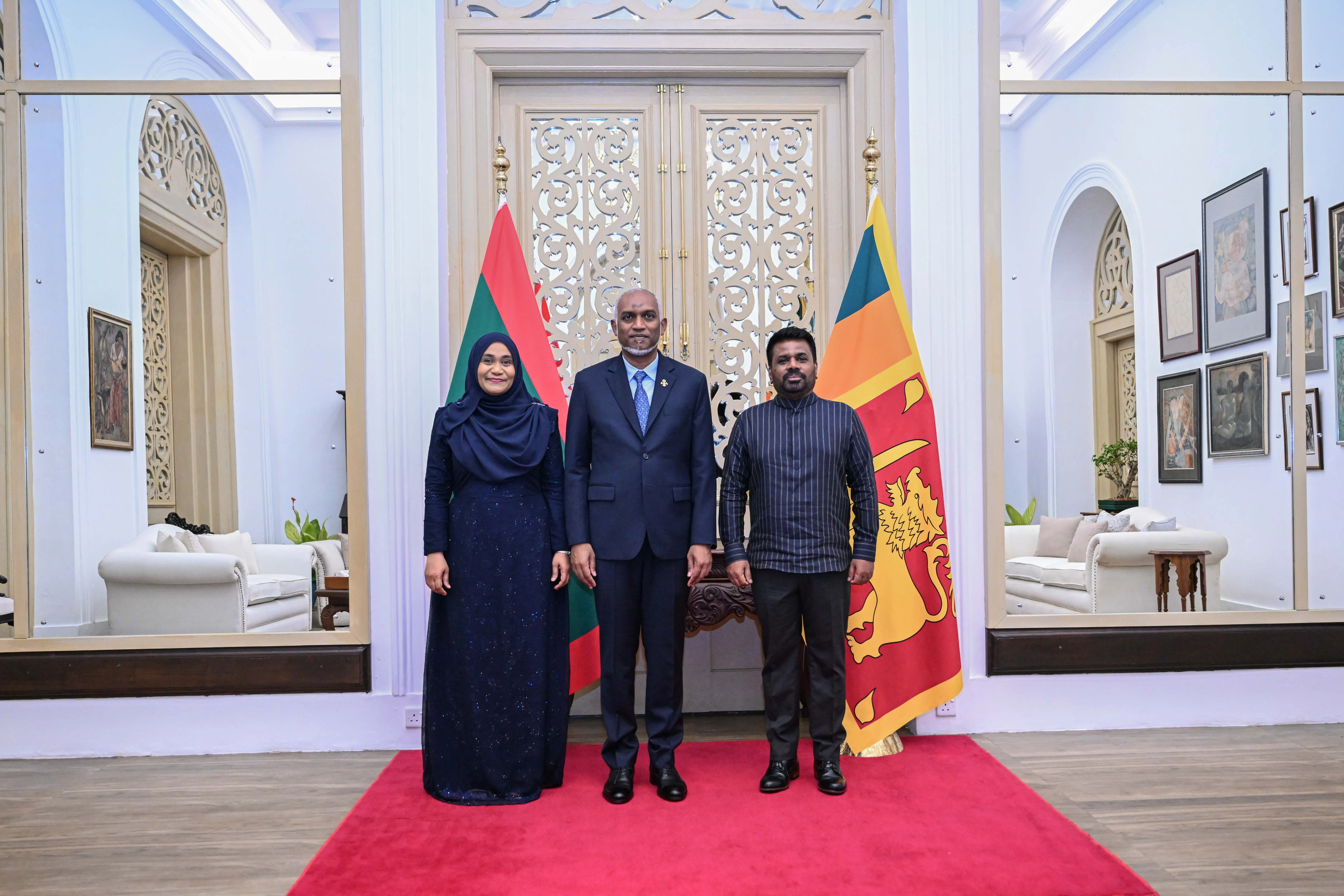 ރައީސުލްޖުމްހޫރިއްޔާގެ ދެކަނބަލުން، ސްރީލަންކާގެ ރައީސް ދެއްވި ރަސްމީ ޖާފަތުގައި ބައިވެރިވެވަޑައިގެންފި