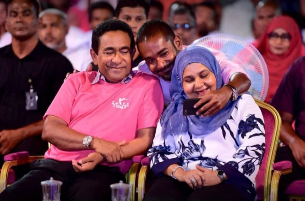 އެޑްމިޓްވެގެން ފަރުވާ ނުހޯދާ މަޑުކުރަނީ އާއިލާ ތަހަންމަލުކުރާނެ ހިތްދަތިކަން އިހުސާސްކުރެވޭތީ: ރައީސް ޔާމީން