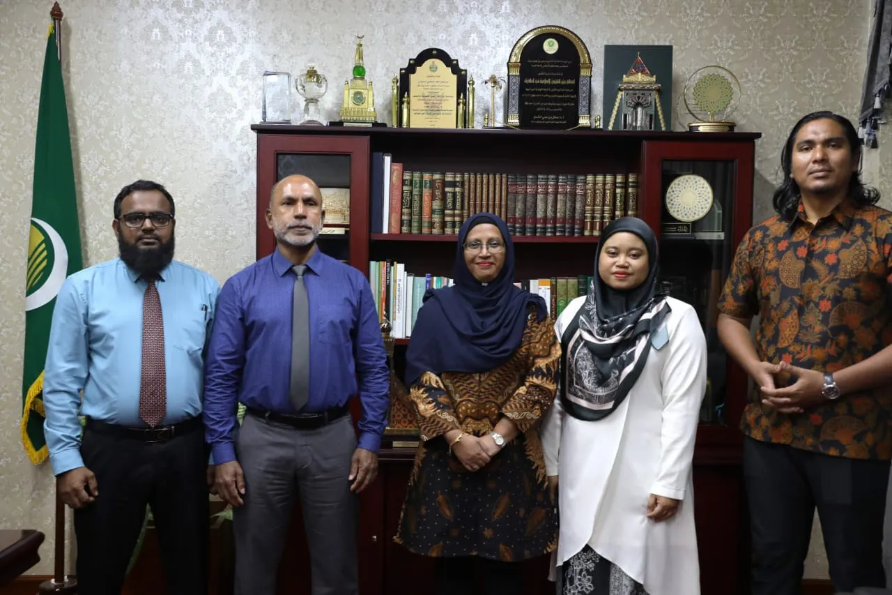 ޙަލާލް ސެޓްފިކެޓް ދިނުމަށް ރާއްޖެއިން ވަމުންދާ ތައްޔާރީތަކަށް މެލޭޝިޔާގެ ތަޖުރިބާކާރުންގެ ފަންނީ އެހީދެނީ