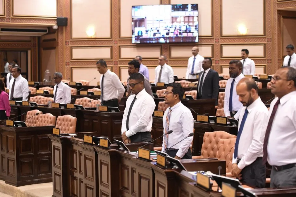 ޝެއިޚް އުސްމާން އަބްދުالله ގެ ހަނދާނުގައި މަޖިލީހުގައި ސުކޫތެއް ބާއްވައިފި!