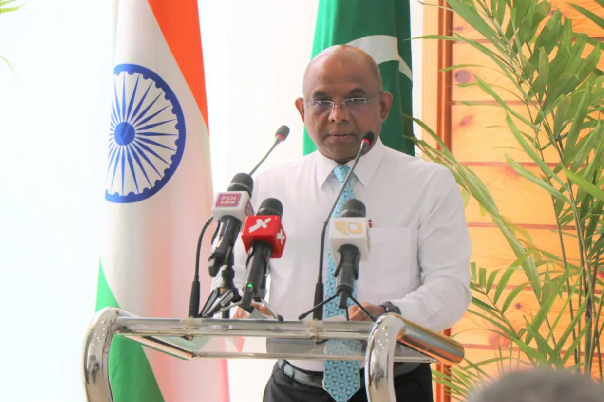 ފޯޅަވަހި ވިއްކާލީ 500 މިލިއަން ޑޮލަރުގެ ޑީލެއް ހަދައިގެން، ޑީލަރަކީ ޝާހިދު: ބޮންޑެ