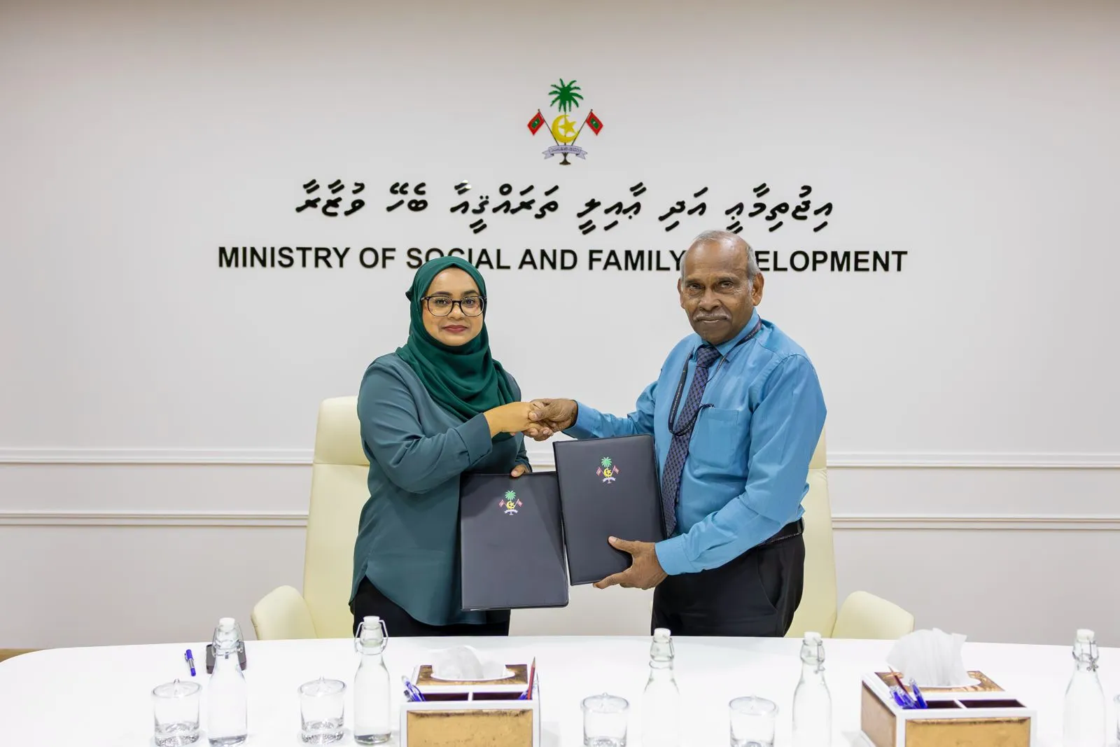 ޖެންޑާ މިނިސްޓްރީއާ ޕީޖީ އޮފީހާ ދެމެދު ސޮއިކުރުން