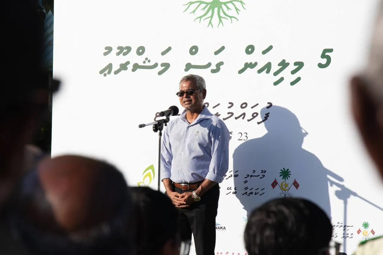 5 މިލިއަން ގަސް އިންދުމުގެ ޕްރޮގްރާގެ ދަށުން މިހާތަނަށް 4 ލައްކަ ގަސް އިންދިފައިވޭ: ވަޒީރު ޠާރިޤު