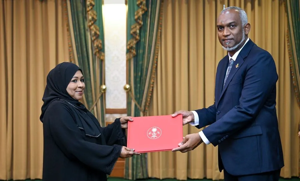 HRCM President Dr Aishath Rameela and President Dr. Muizzu (Photo/President's Office)
