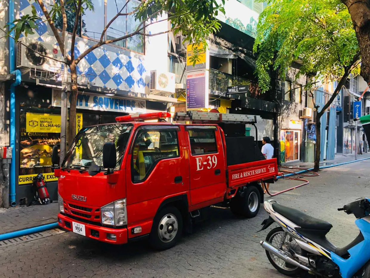 މާލޭ ގެއެއްގައި އަލިފާނުގެ ހާދިސާާއެއް ހިނގައިފި؛ އެކަކަށް ފަރުވާދެނީ!