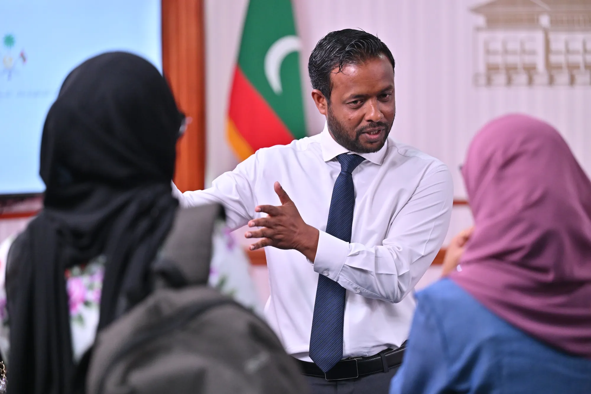 މިއަދު އޮތް ނޫސްވެރީންގެ ބައްދަލްވުމަށް ފަހު މިނިސްޓަރު ނޫސްވެރީންނާއި ވާހަކަދައްކަވަނީ