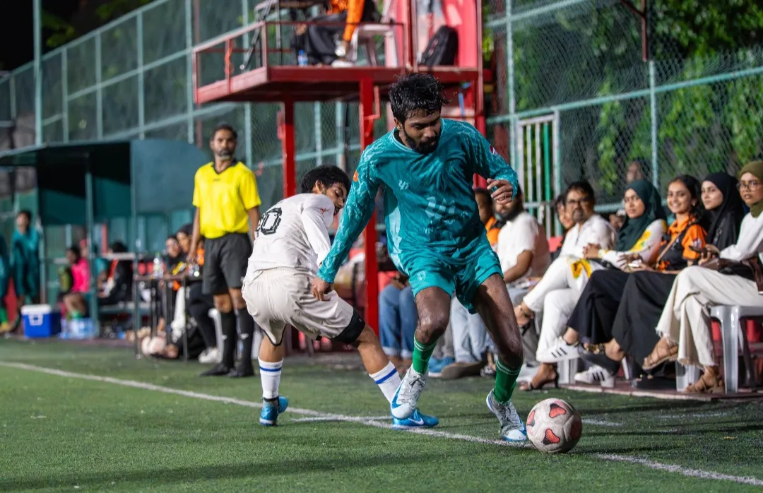 ފަހަތުން އަރައި އެފްއެޗްއެސް ބަލިކޮށަ އެސްއެން އިން މުބާރާތުގެ ފުރަތަމަ މޮޅު ހޯދައިފި