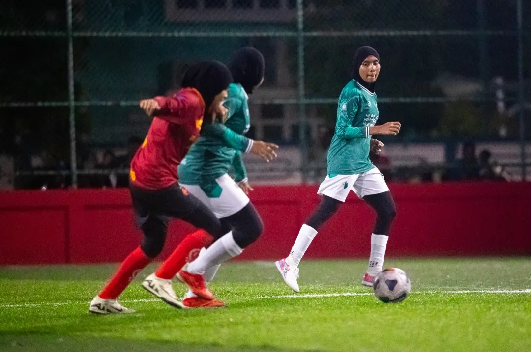 އެމްއެންޔޫބީއެސް އާއި އެސްއެން ވާދަކުރި މެޗުގެ ތެރެއިން... ފޮޓޯ: އެމްއެންޔޫއެސްޔޫ