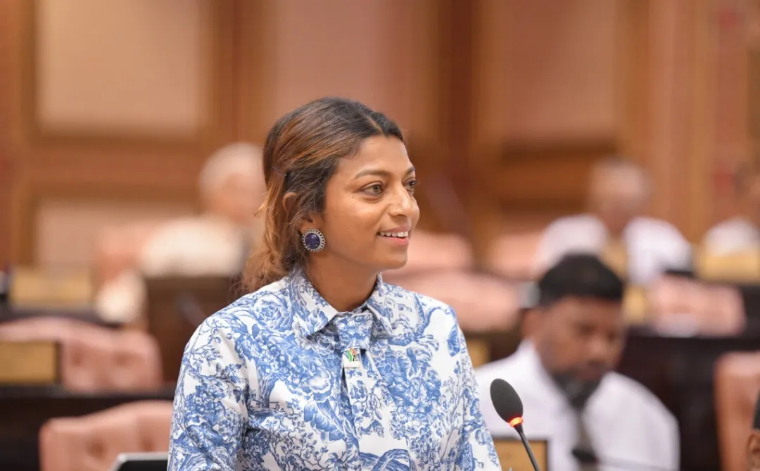ރުހުން ނުދިން ވަޒީރުން އަލުން ކެބިނެޓަށް އައްޔަން ކުރުމާ ދެކޮޅަށް މަޖިލީހަށް ގަރާރެއް!