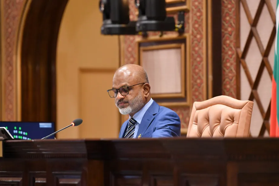 ޕީއެންސީގެ މަޖިލީސް މެންބަރުން ތިއްބަވާ ގްރޫޕުން ނާޒިމް ބޭރުކޮށްފި