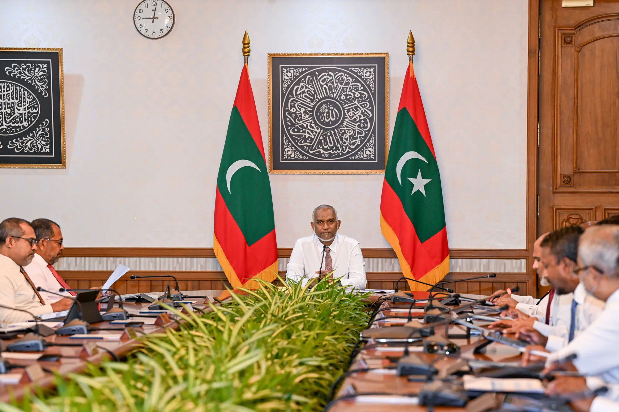 ވަޒީރުންގެ މަޖިލީހުގެ ޖަލްސާގައި ރައީސް ބައިވެރިވެވަޑައިގަންނަވަނީ