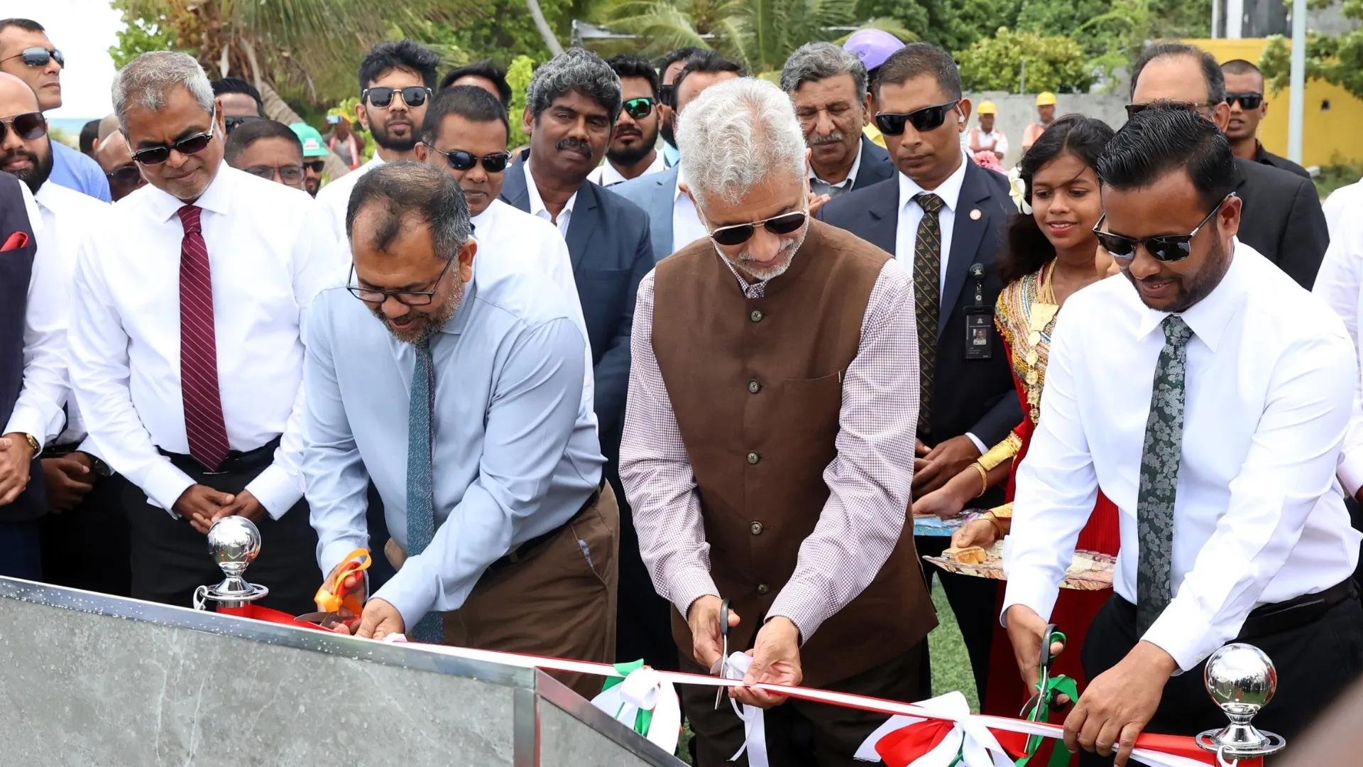 India's Minister of External Affairs, Dr. Subrahmanyam Jaishankar, Minister of Foreign Affairs, Moosa Zameer and Minister of Construction and Infrastructure, Dr. Abdullah Muthalib during the ceremony today (Photo/ Foreign Ministry)