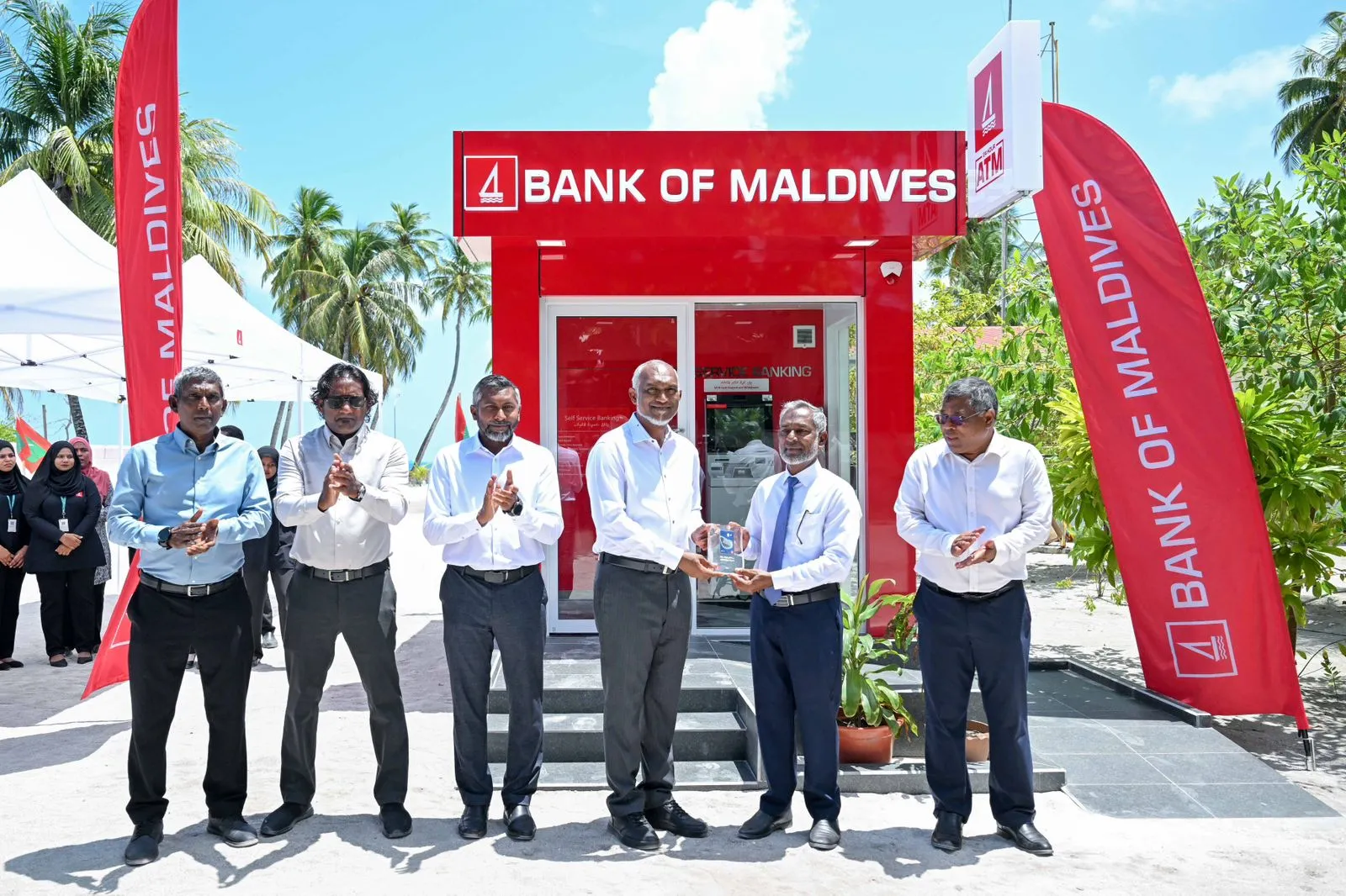 260 އޭޓީއެމްއާއެކު ރާއްޖޭގެ ހުރިހާ ރަށެއްގައި އޭޓީއެމް ބަހައްޓައި މި މަހު ނިމޭނެ: ބީއެމްއެލް