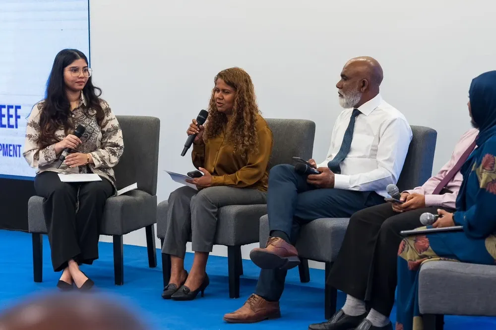 ޑޮކްޓަރަށް ދެއްކުމުގައި ދިމާވާ ދަތިތައް ޙައްލުކުރުން އަވަސްކުރުމާއި ގުޅޭ ގޮތުން މަޝްވަރާކޮށްފި