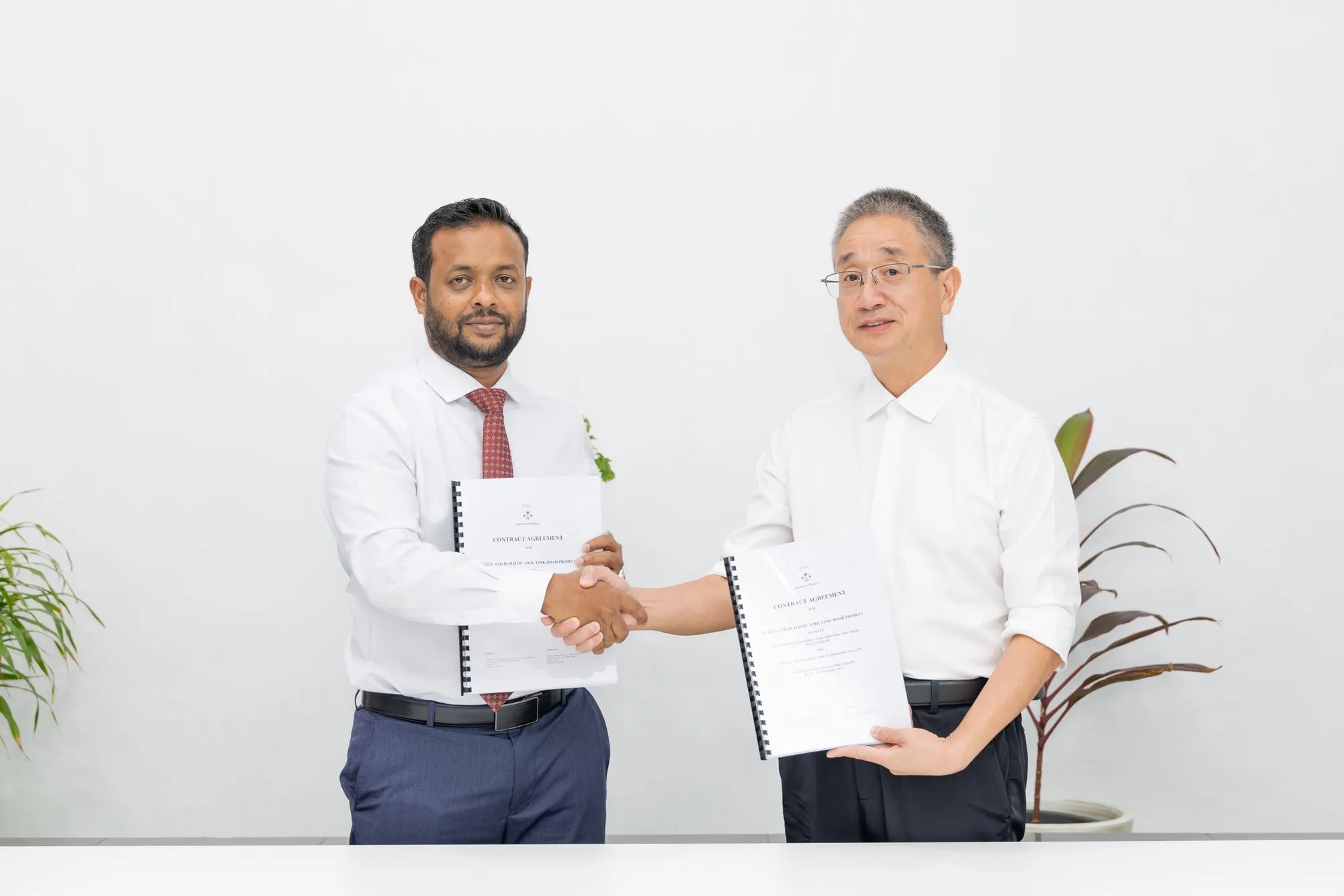 އައްޑޫ ލިންކުރޯޑް ހަތަރު ލޭނަށް ފުޅާކޮށް އަލުން ތަރައްގީ ކުރަން ހަވާލުކޮށްފި