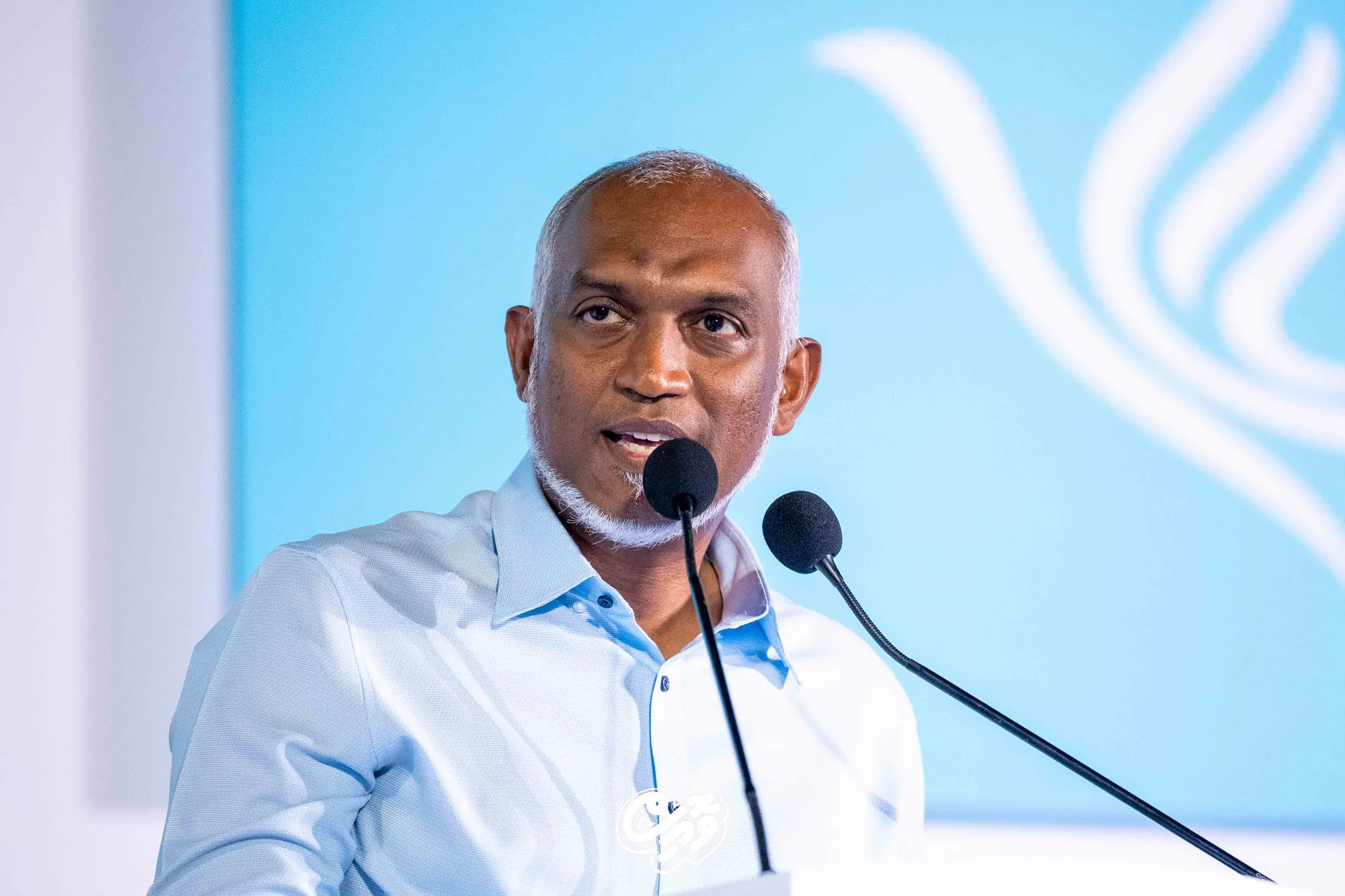 ަރައީސް މުޢިއްޒު