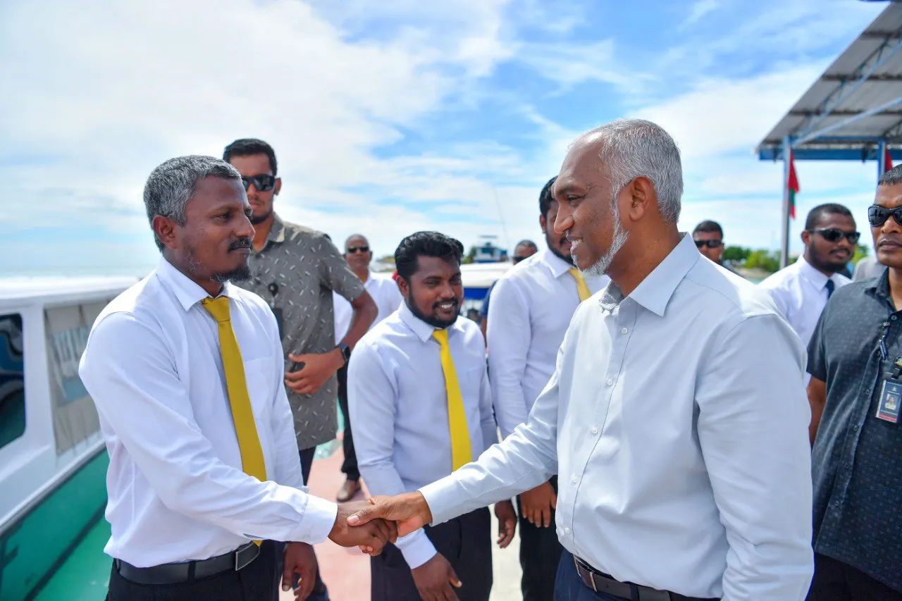 ރައީސް ޑރ.މުޙައްމަދު މުޢިއްޒު-- ފޮޓޯ: ރައީސް އޮފީސް