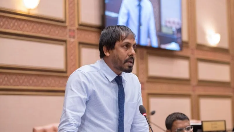 އާއިލާގެ މީހުނަށް ފްލެޓް ލިބުނީ ޝަރުތު ހަމަވާތީ: އިސްމާއީލް އަހުމަދު