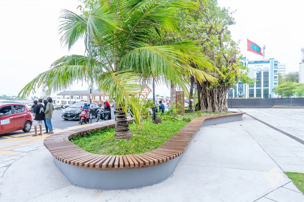 މަރާމާތުގެ މަސައްކަތްތައް ނިންމައި ޖުމްހޫރީމައިދާން ހުޅުވާލައިފި