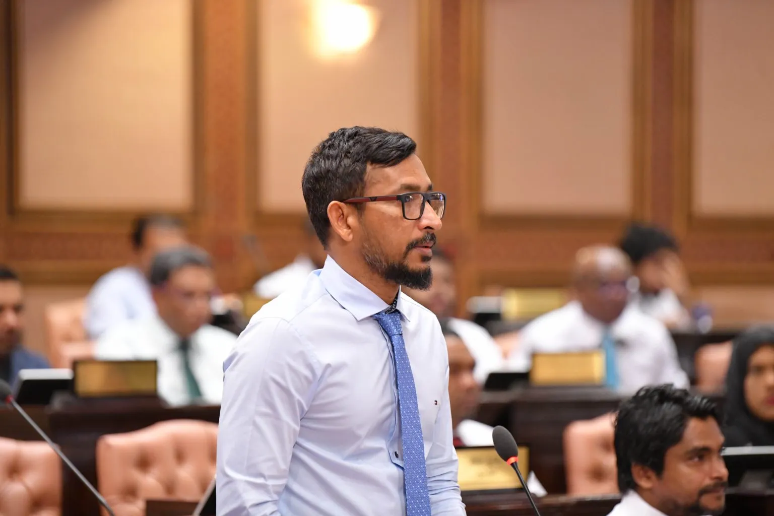 މީޑިޔާ ބިލުގައި ސޯޝަލް މީޑިޔާ ރެގިއުލޭޓްކުރުން ނުހިމެނޭނެ: ފަލާޙް
