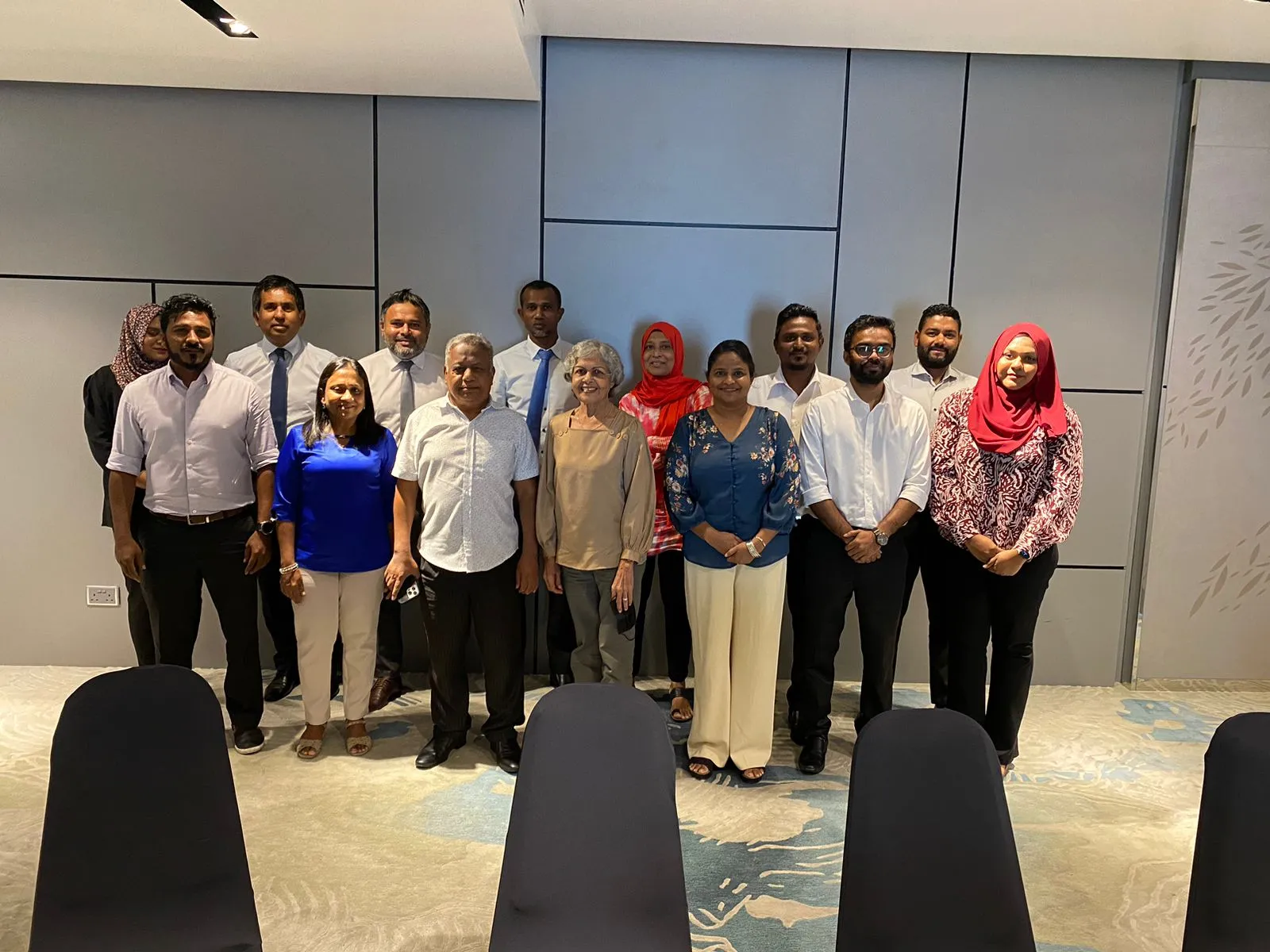 އިންތިޚާބުގެ ދެވަނަ ބުރަށް ފާރިސްގެ ޓީމާއި ޕީޕީއެމް ކޯލިޝަނުން މަޝްވަރާ ކުރަނީ