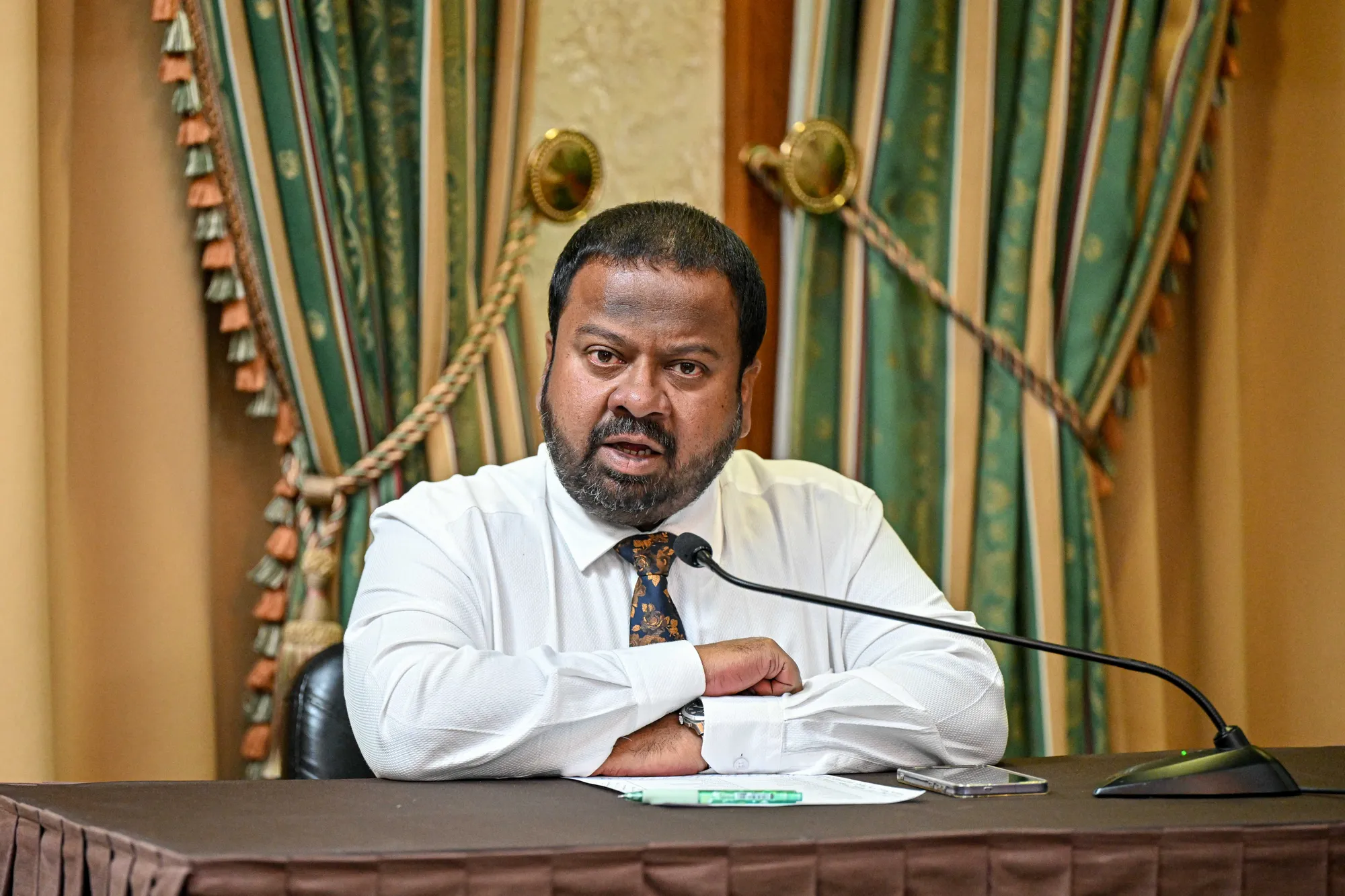 ރައީސް މުޢިއްޒުގެ މާލީ ބަޔާން އާންމުކޮށް ފެންނަން ހުންނާނެ، އަދަދުން ޝާއިއުކުރީ ދޮގު ޚަބަރެއް: މުންދު