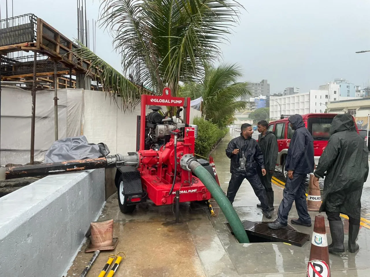 އެމްއެންޑީއެފު ޓީމުން ފެން ހިއްކުމުގައި.. ފޮޓޯ: އެމްއެންޑީއެފް