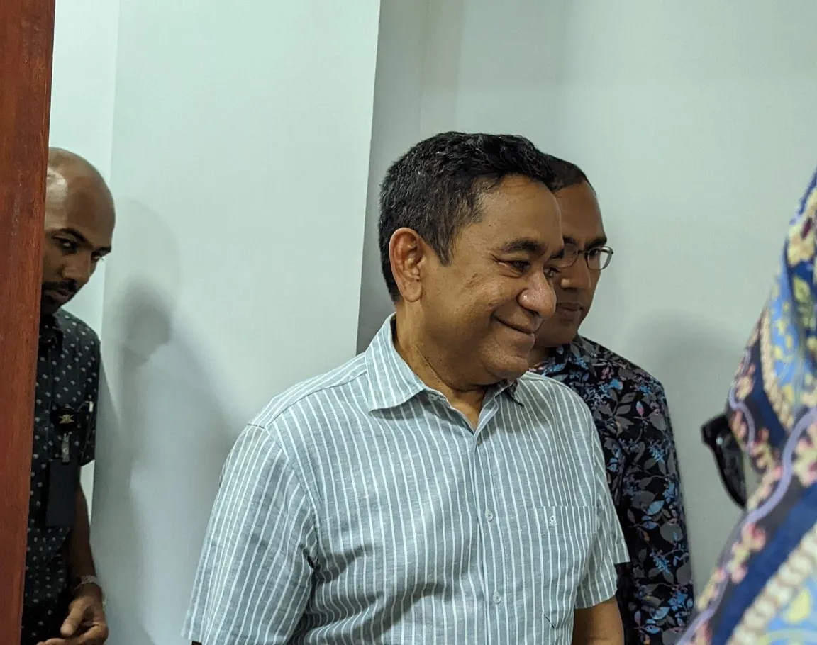 ރައީސް ޔާމީން، ޕީއެންއެފް އޮފީހަށް ވަޑައިގެންނެވި މައްސަލަ ކަރެކްޝަނުން ބަލަނީ