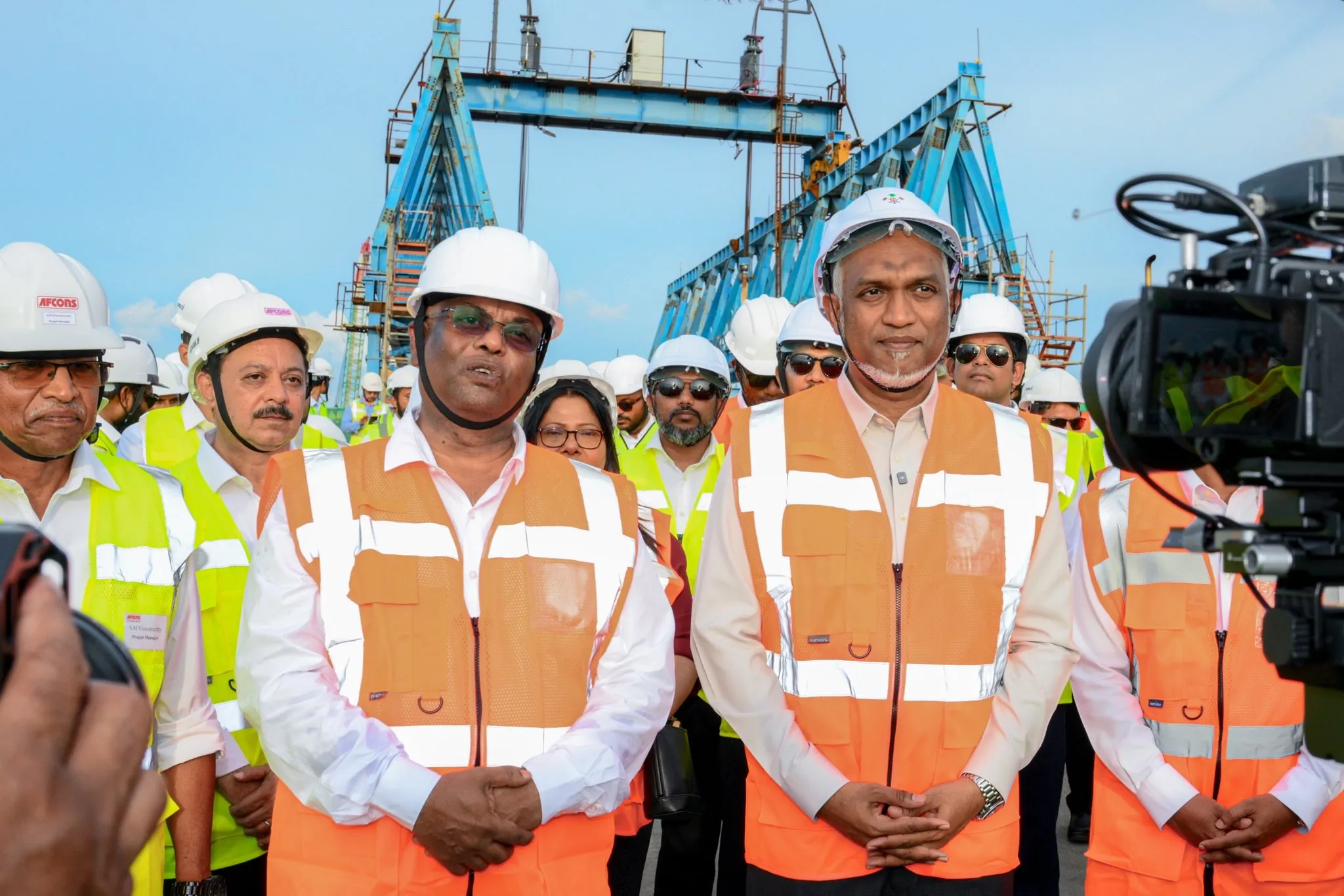 އިންޑިއާ ސަފީރު ތިލަމާލެ ބުރިޖުގެ މަސައްކަތް ބައްލަވައިލައްވައިފި