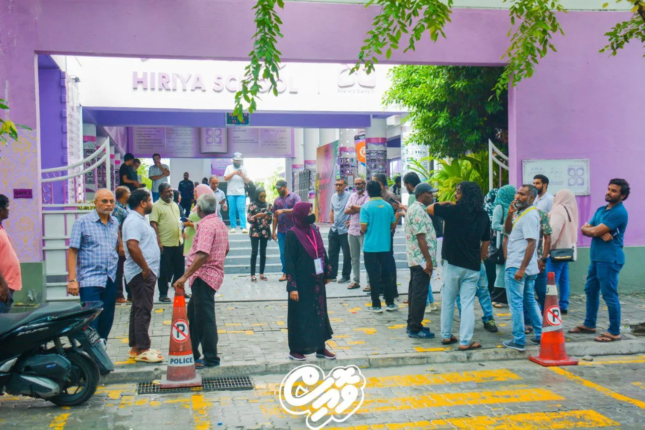ވޯޓްލުން ކުރިިއަށް ދަނީ