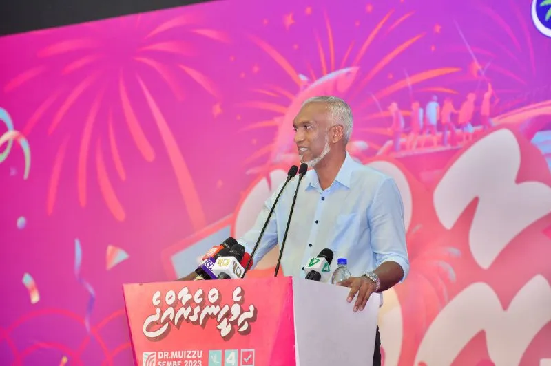 އަމީނީ މަގުގެ މަސައްކަތް ނިންމާ މާލޭގެ ބޮޑެތި ހުރިހާ މަގެއްގައި ތާރުއަޅާނަން: ޑރ މުއިއްޒު