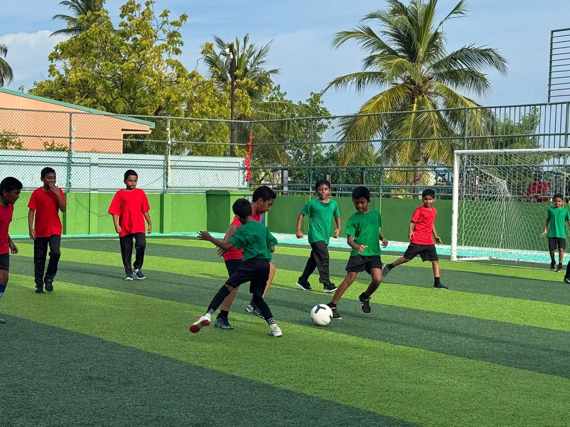 މިދިޔަ އަހަރު ހިންމަފުށީ ސްކޫލުން ބޭއްވި ސްޕޯޓްސް ފެސްޓުގެ ތެރެއިން -- ފޮޓޯ: ހިންމަފުށީ ސްކޫލް