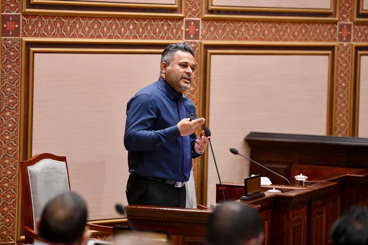 އެންމެ ބޮޑު އެއް ގޮންޖެހުމަކަށްވީ ވޭތުވެ ދިޔަ ސަރުކާރުގައި އައިސް ޕްލާންޓްތައް މިފްކޯއިން ފެނަކައަށް ބަދަލުކުރުން: ވަޒީރު