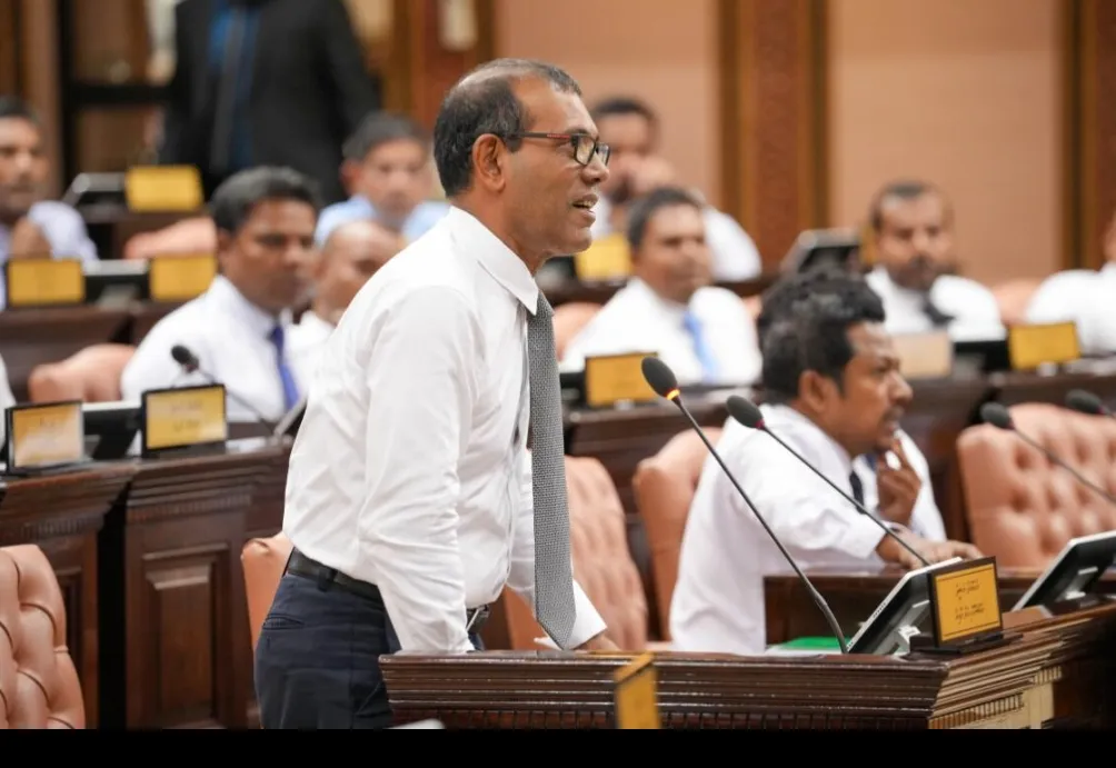 މާލީ ވަޒީރު މަޖިލީހަށް ވަޑައިގެން އެ އިންނެވީ ކުށުގެ ތުހުމަތުގައި އިންނަވައިގެން: ރައީސް ނަޝީދު