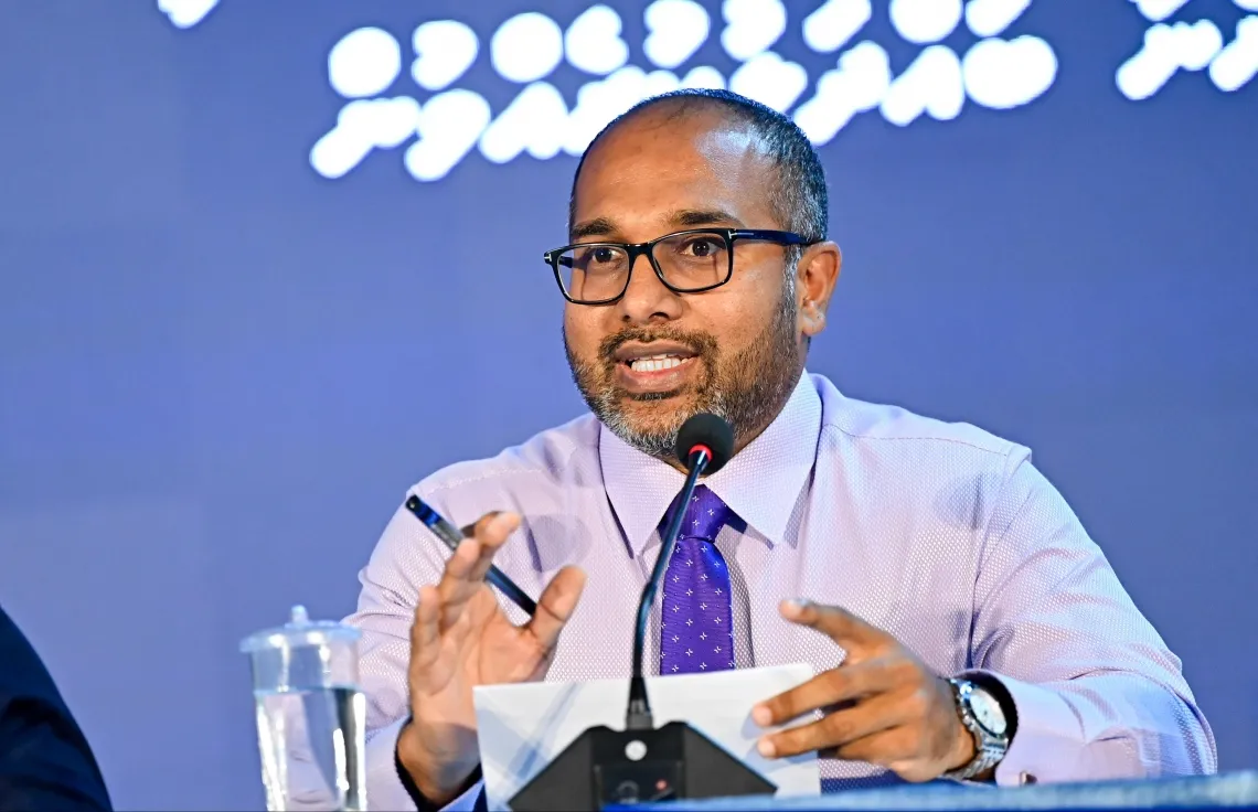 ހޯމް މިނިސްޓަރު އަލީ އިހުސާން -