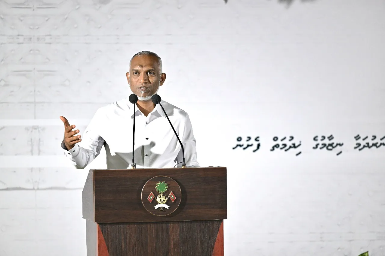 ރައީސް ޑރ.މުއިއްޒު ދަނގެތީ ރައްޔިތުންނާ މުހާތަބުކޮށް ވާހަކަފުޅުދައްކަވަނީ... ފޮޓޯ: ރައީސް އޮފީސް