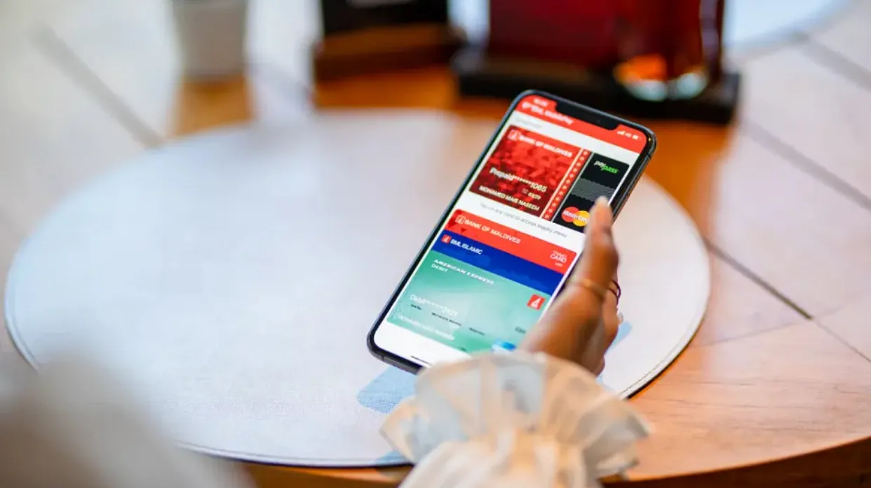 BML cards being used for online payment (Photo/BML)