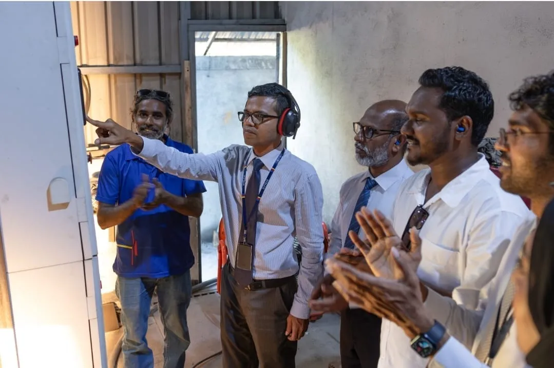 30 އަހަރަށްފަހު ފެލިދޫއިން އިންޖީނުގެ ގަދަ އަޑު ކެނޑިއްޖެ!