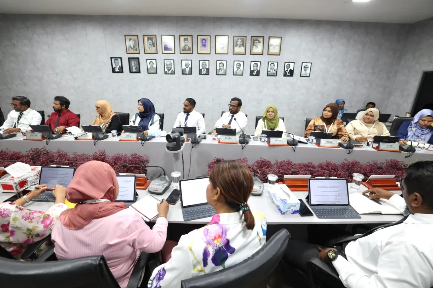 ފްލެޓް މިލްކުނުވާ ހާލަތުގައި ރަށްވެހިންގެ ރަޖިސްޓްރީގައި ތިބި ފަރާތްތައް މާލެ ދަފްތަރުގައި ޖައްސައިދޭން ނިންމައިފި