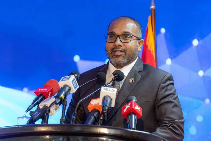 ޝަހުޒާން ހަދަނީ "100 ޕަސެންޓް ދޮގު"، ޖަލު ގޮޅިން ފޯނު ފެނުނު: މިނިސްޓަރ އިހުސާން