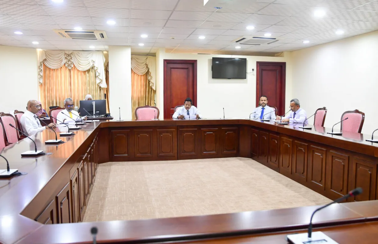 އިންތިހާބުތަކާ ބެހޭ އާންމު ގާނޫނަށް ހުށަހެޅި އިސްލާހު ދިރާސާކުރި ވަގުތީ ކޮމިޓީ-- ފޮޓޯ: މަޖިލިސް