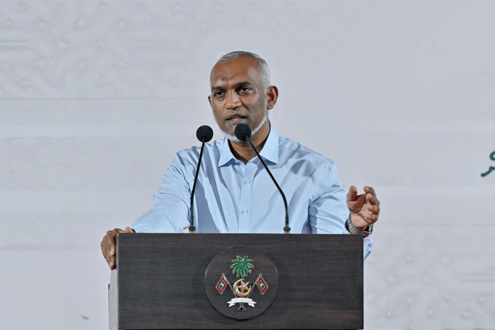 ރައީސުލްޖުމްހޫރިއްޔާ ޑރ. މުހައްމަދު މުއިިޢްޒު