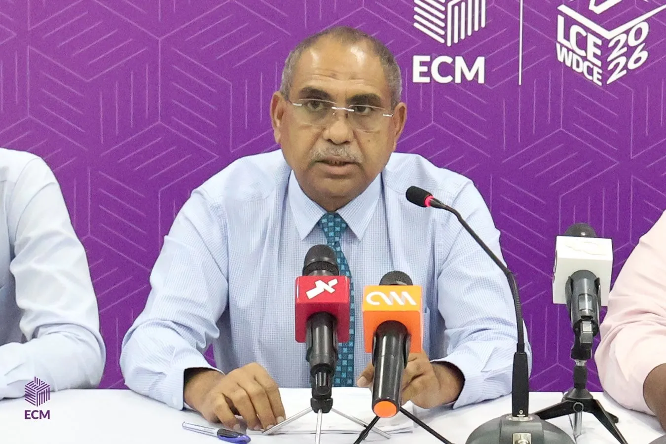 އިލެކްޝަންސް ކޮމިޝަންގެ ރައީސް /ފޮޓޯ: އިލެކްޝަންސް ކޮމިޝަން