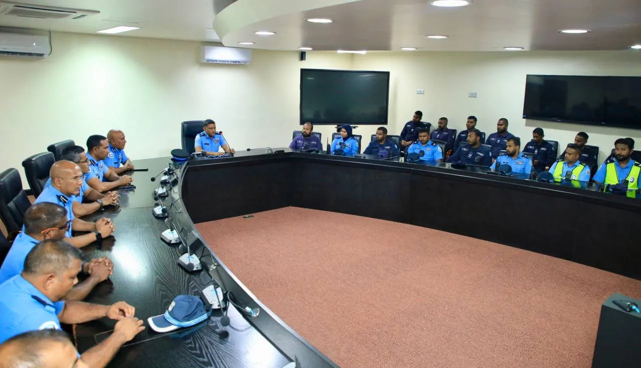ރަހީނުކުރި އަންހެން މީހާ ސަލާމަތްކުރުމަށް ހަރަކާތްތެރިވި ފުލުހުންނާއި ސީޕީ ބައްދަލުކުރައްވައިފި