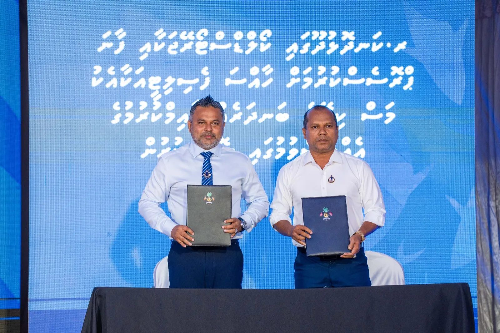 ކަނދޮޅުދޫގައި މަސްވެރިކަމުގެ އިންފްރާސްޓަކްޗަރ ގާއިމްކުރުމުގެ އެއްބަސްވުމުގައި ސޮއިކުރުމުގެ ތެރެއިން... ފޮޓޯ: ވޮއިސް