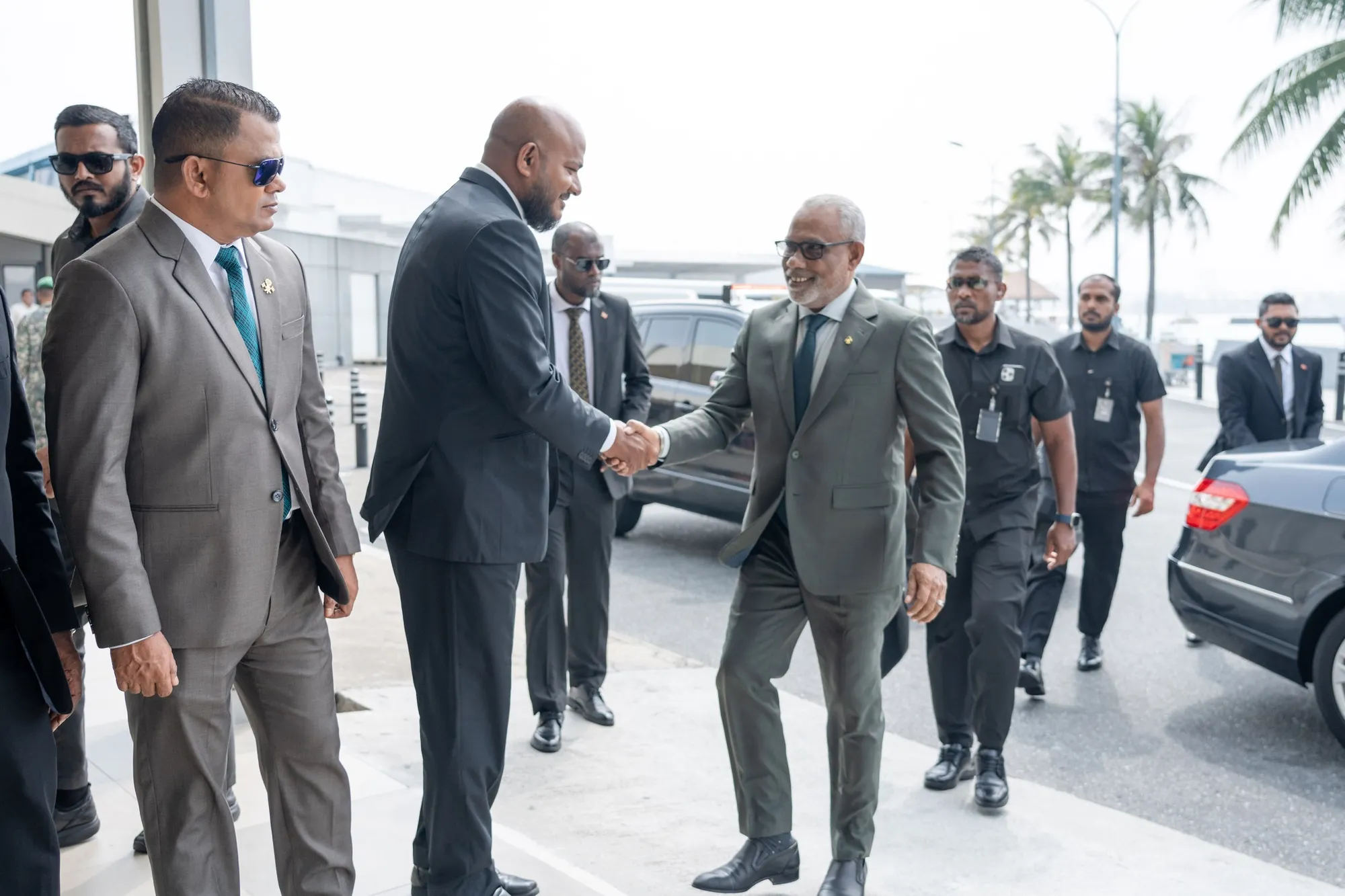 މަޖިލީސް ރައީސް ޢަބްދުއްރަޙީމް ޢަބްދުﷲ ފުރާވަޑައިގެންނެވުމަށް ވީއައިއޭއަށް ވަޑައިގަންނަވަނީ---ފޮޓޯ: މަޖިލީސް