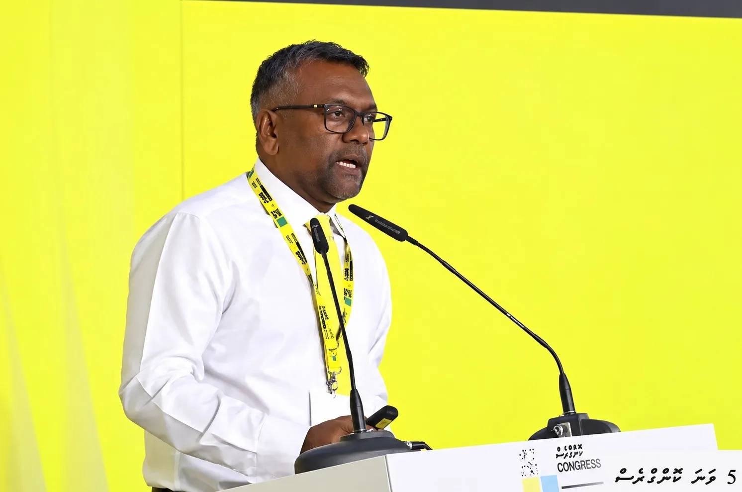ވެރިކަމުގެ ނިޒާމު މިހާރު ހިނގަމުން އަންނަ ގޮތަށް ބަލައި، ބޮޑު ބަދަލަކާ ދިމާލަށް މިސްރާބް ޖަހަންޖެހޭ: ފައްޔާޒް