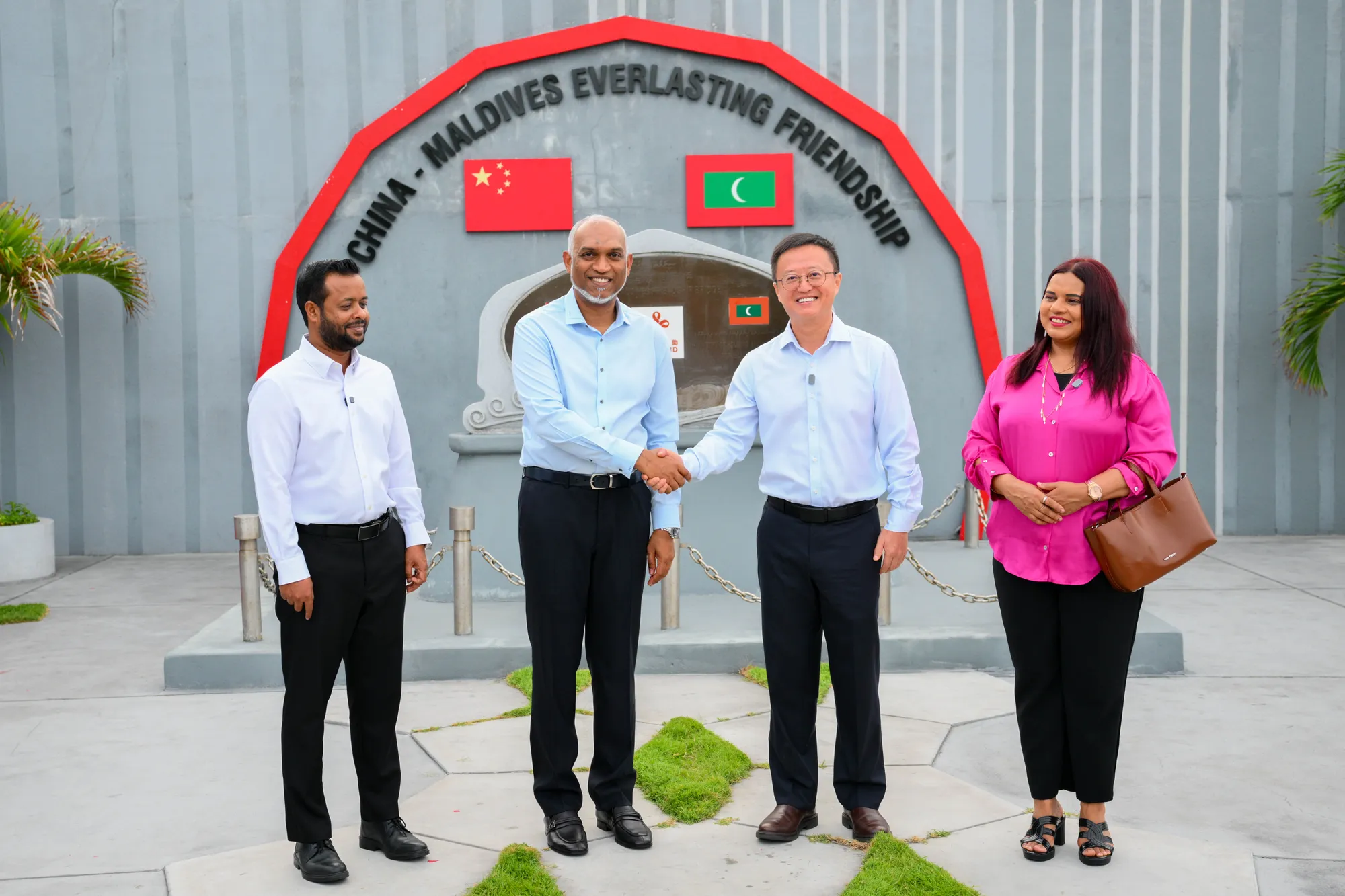 ފޮޓޯ: ރައީސް އޮފީސް