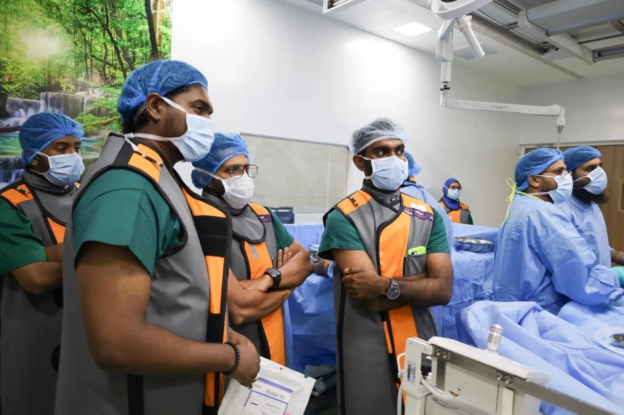 އައްޑޫގައި ހިތުގެ އޮޕަރޭޝަންތަކެއް ކާމިޔާބުކަމާއެކު ފުރިހަމަކޮށް، ދެކުނުގެ ކާޑިއަކް ފަރުވާއަށް ބޮޑު ކުރިއެރުމެއް ހޯދައިފި